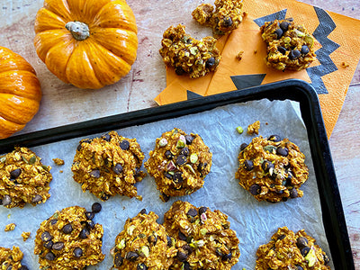 PUMPKIN, OATS AND CHOCOLATE COOKIES