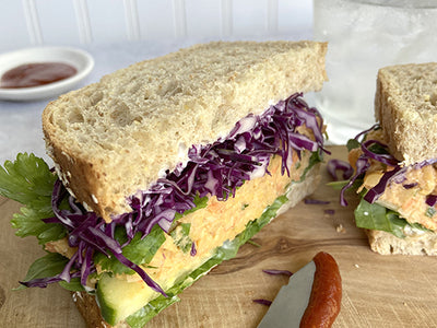 SOFT SANDWICH WITH BBQ CHICKPEAS SPREAD