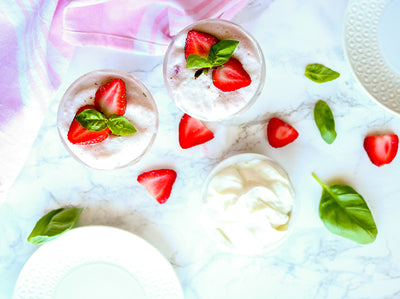 MOUSSE PROTÉINÉE FRAISE BASILIC