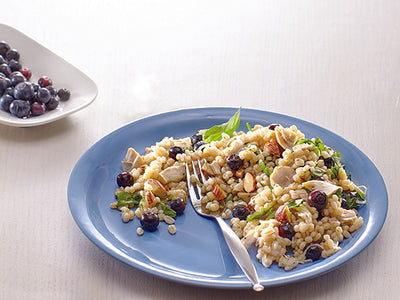ORGE, BLEUETS ET POULET EN SALADE
