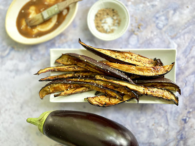 BÂTONNETS D'AUBERGINE À L'ASIATIQUE