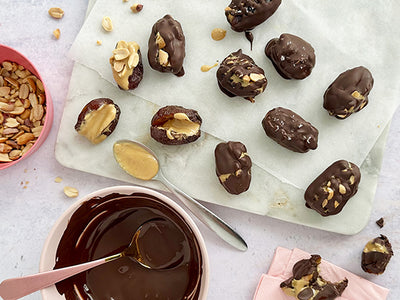 DATE, ALMOND BUTTER AND CHOCOLATE BITES