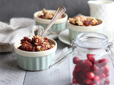 CRUMBLE DATTES-CANNEBERGES