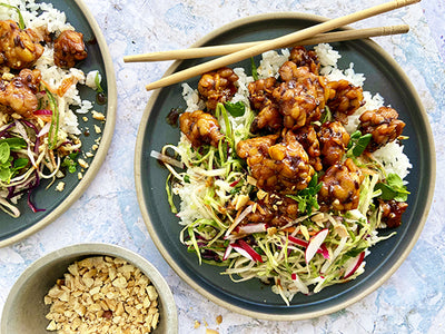 TEMPEH À L'ASIATIQUE ET CHOU CROQUANT MARINÉ