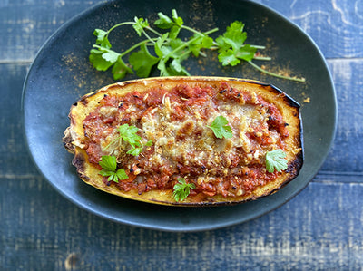 BOLOGNAISE SAUCE WITH CHOPPED TURKEY IN SPAGHETTI SQUASH