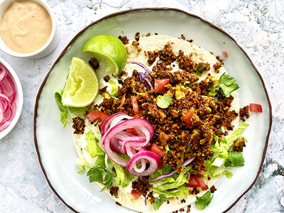 QUINOA ET EDAMAMES CROUSTILLANTS À LA MEXICAINE