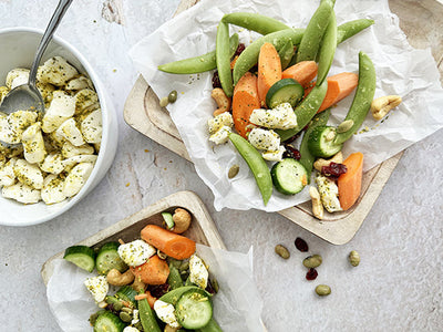 FROMAGE EN GRAINS ET LÉGUMES ASSAISONNÉS