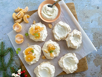 MINI PAVLOVAS, YOGOURT ET CLÉMENTINES