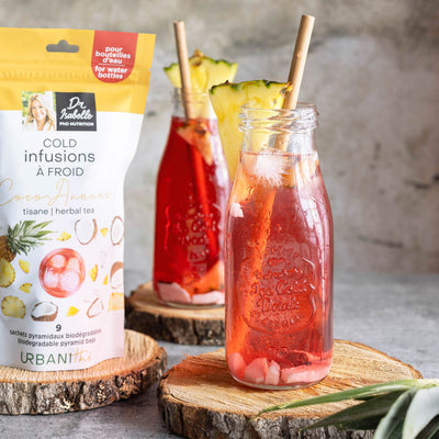 Une savoureuse infusion fruitée Coco Ananas. Un breuvage rafraichissant en été et réconfortant en hiver. Cette boisson fruitée et colorée est sans sucre et sans théine. Collaboration avec Urbanithé. / A deliciously fruity Coconut Pineapple infusion. A refreshing drink in summer and comforting in winter. This fruity, colorful drink is sugar-free and caffeine-free. Collaboration with Urbanithé.